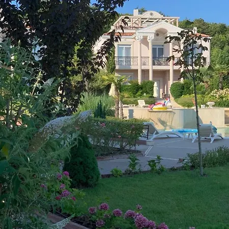Olympia Villa